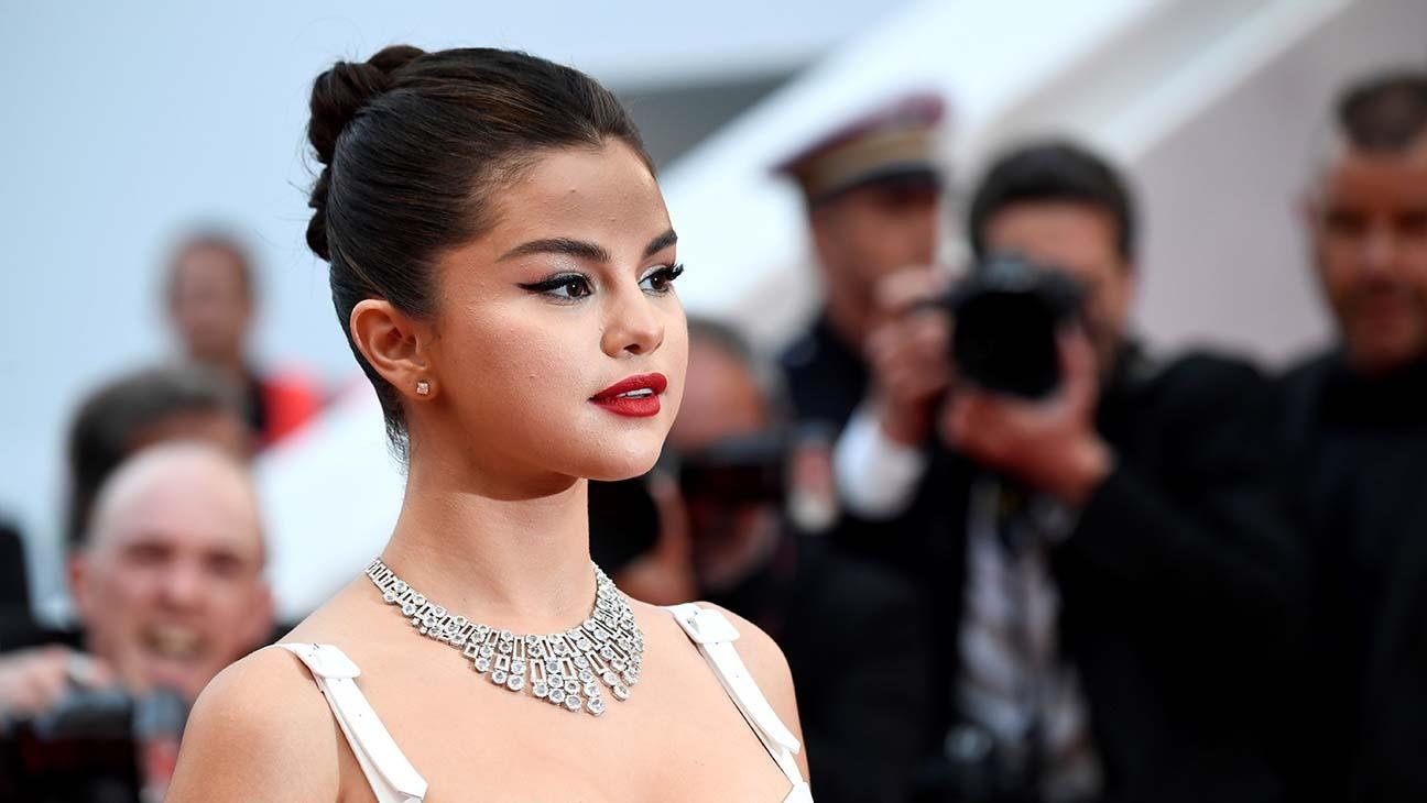 Selena Gomez ra mắt thương hiệu làm đẹp mới ảnh 3 Selena Gomez ra mat thuong hieu lam dep moi anh 3
