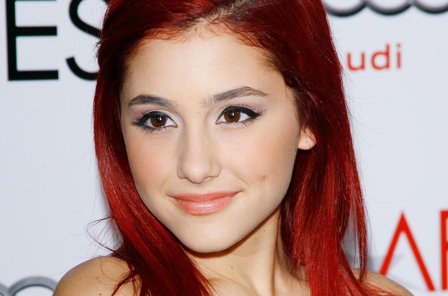 Nhung kieu toc gan lien voi ten tuoi Ariana Grande anh 3