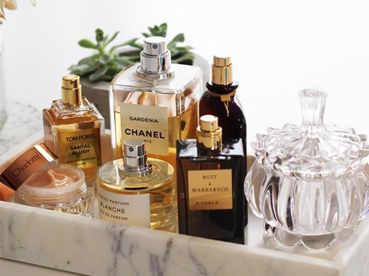 Cach bien do cu thanh hop dung my pham 'trong mot not nhac' hinh anh