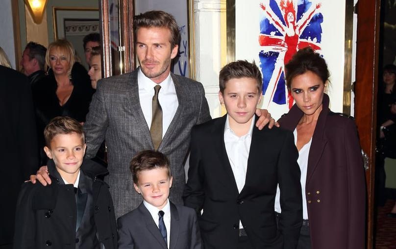 Gia dinh Beckham luon biet cach dien do noi bat nhat su kien hinh anh