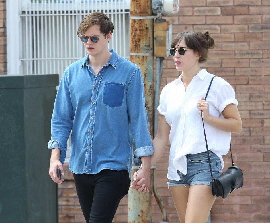 chu he IT mac do doi cung ban gai anh 8