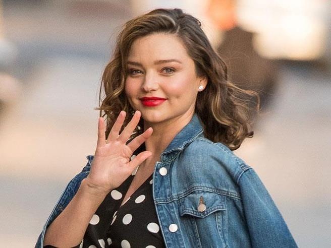 Khi lay chong ty phu, Miranda Kerr lam gi de co ve ngoai hack tuoi? hinh anh