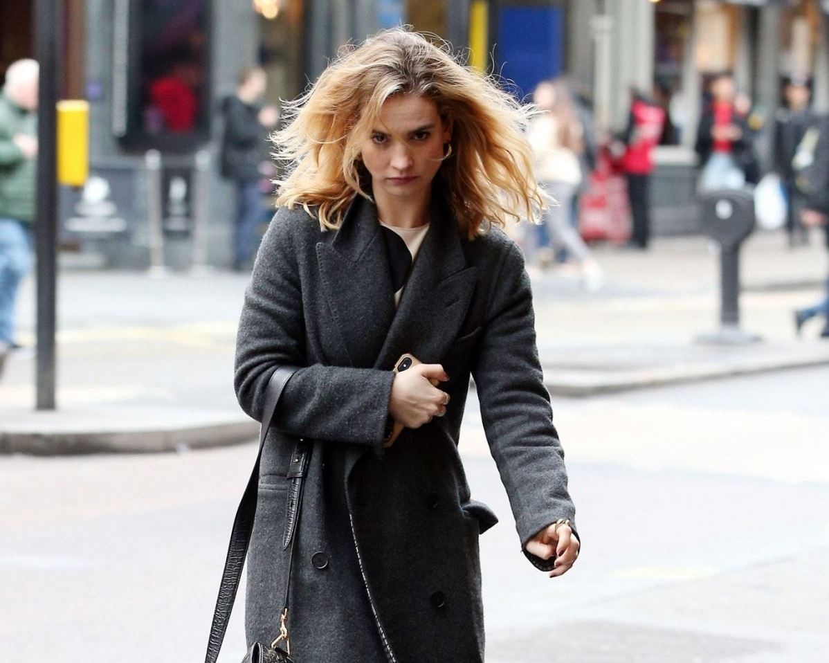 thoi trang that thuong cua nu chinh phim yesterday anh 8