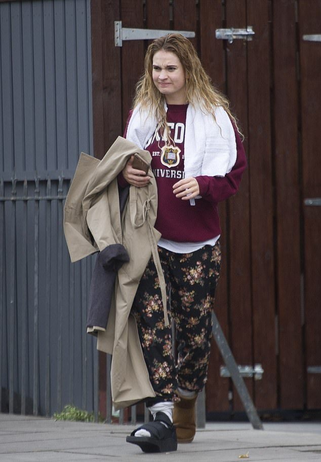 thoi trang that thuong cua nu chinh phim yesterday anh 6