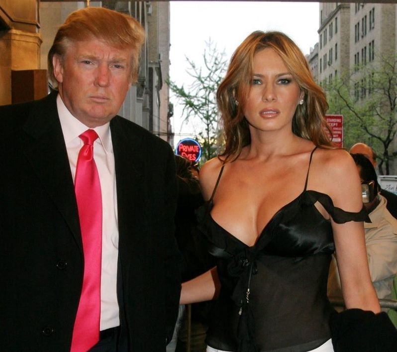 vo tong thong donald trump dien do sexy anh 2