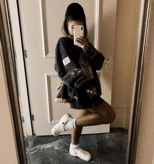 nhung ngoi sao cham dien crocs anh 6