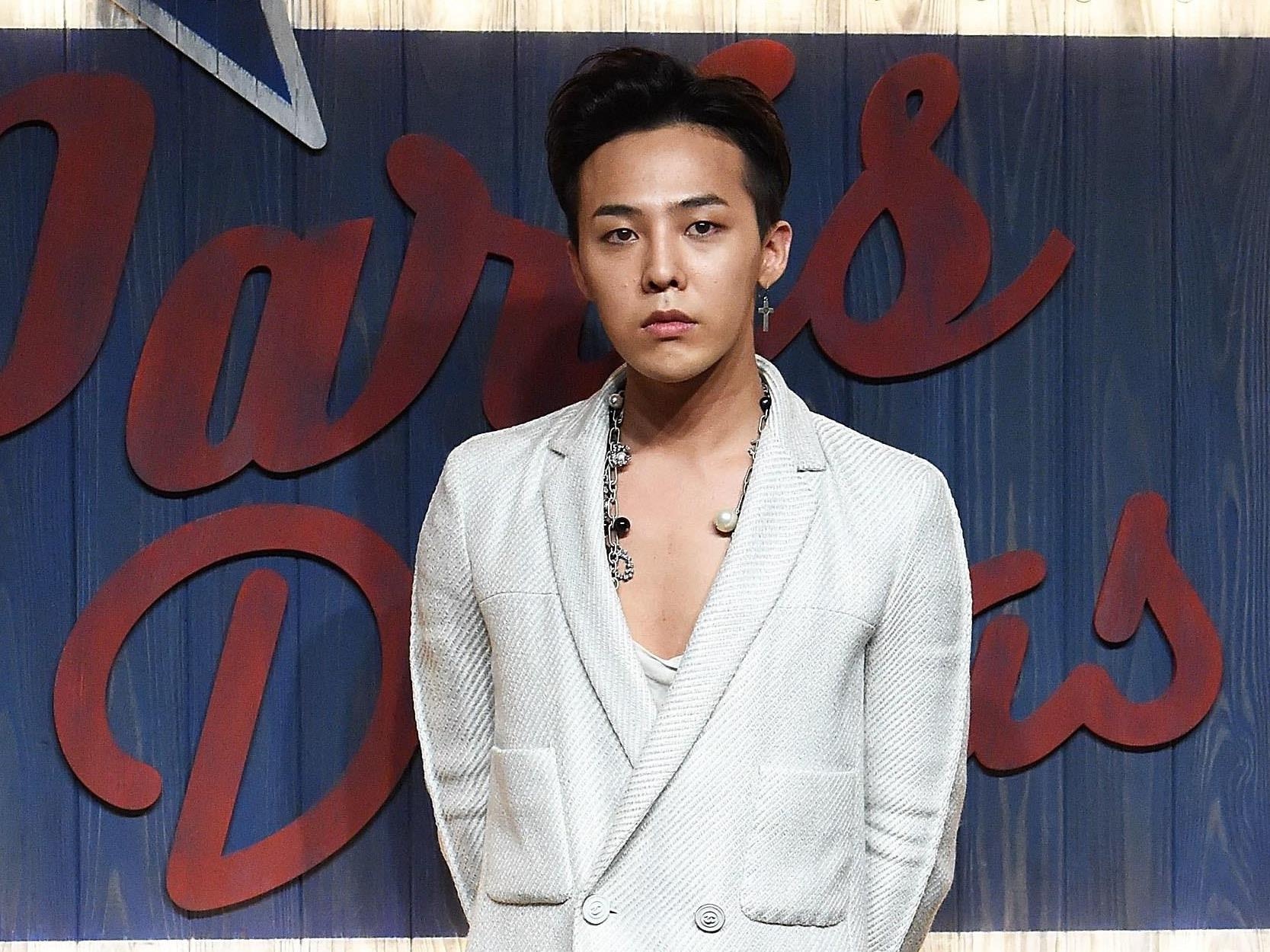 G-Dragon va nhung lan chung minh dang cap thoi trang khi dien suit hinh anh