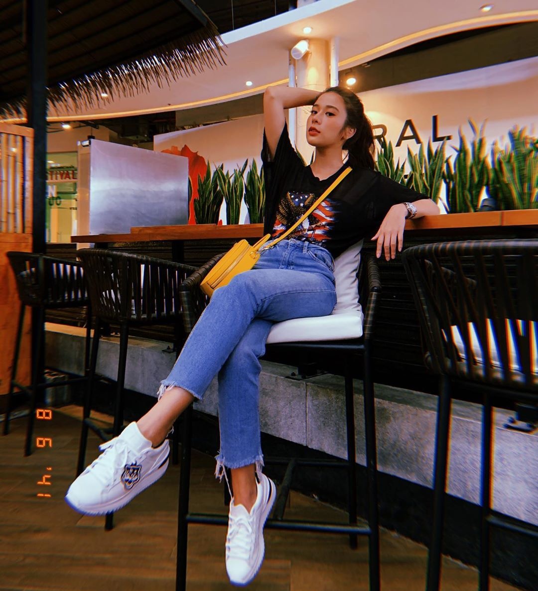 Phong cach thoi trang cua supassara thanachat anh 6