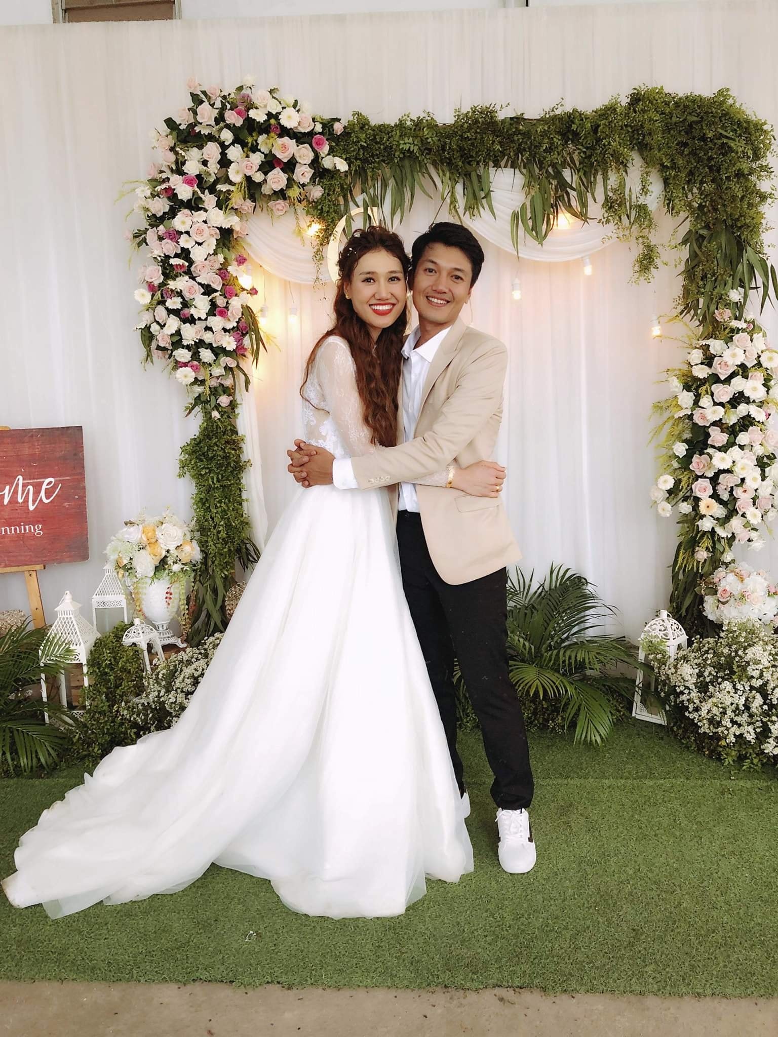 dien vien quang tuan ngoai doi mac gi anh 4