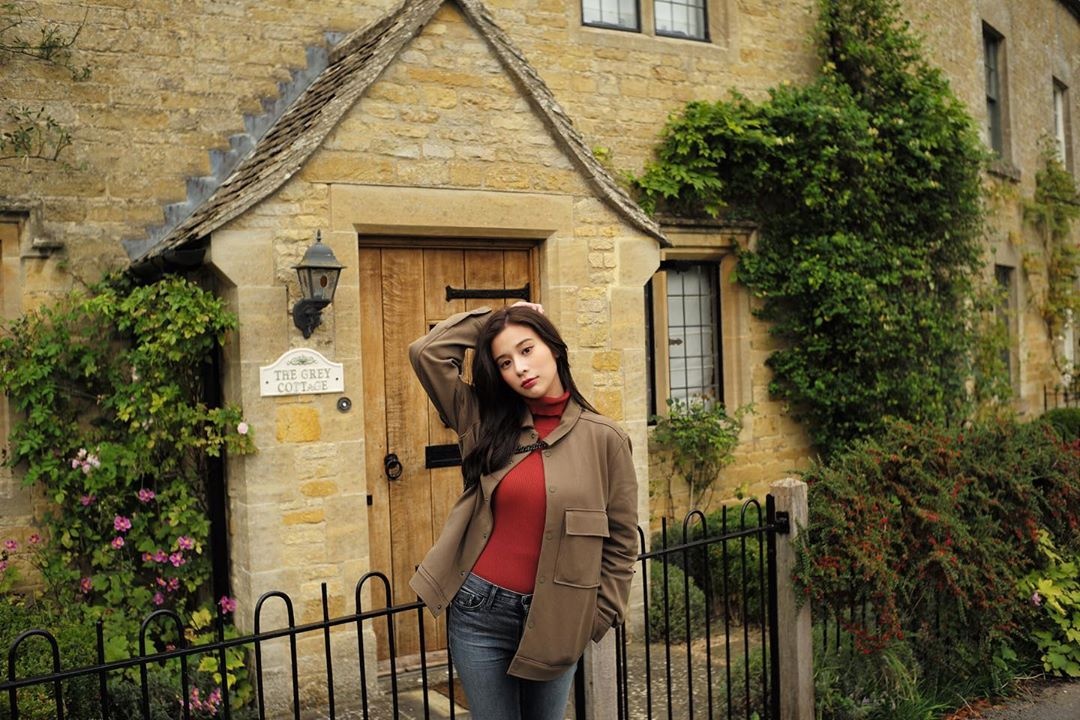 Phong cach thoi trang cua supassara thanachat anh 2