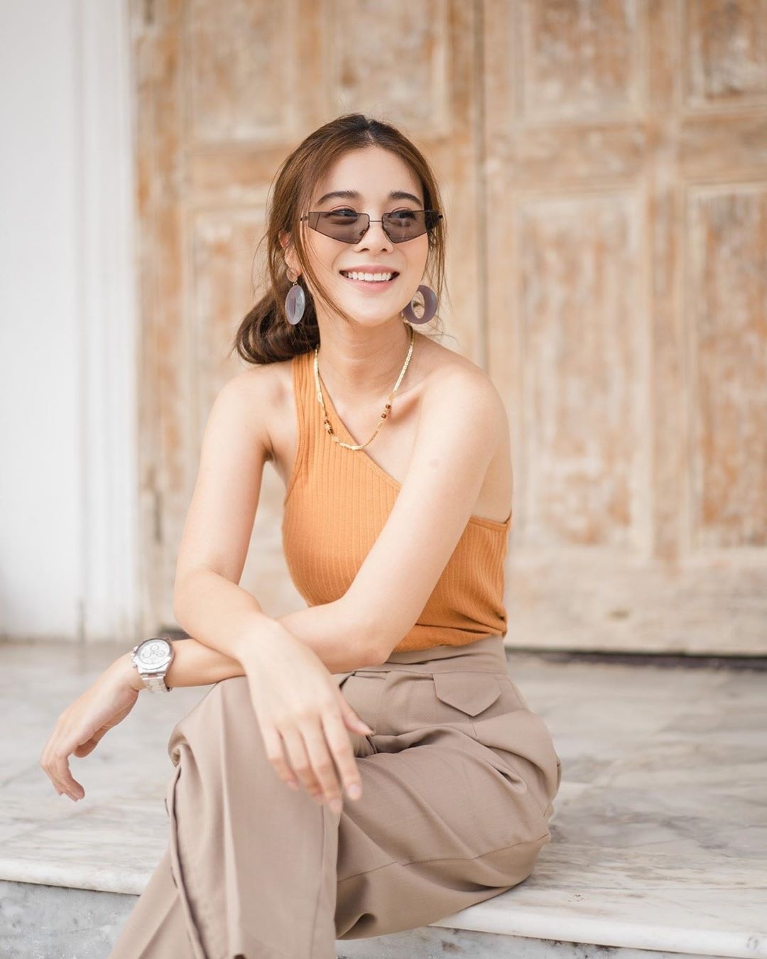 Phong cach thoi trang cua supassara thanachat anh 5