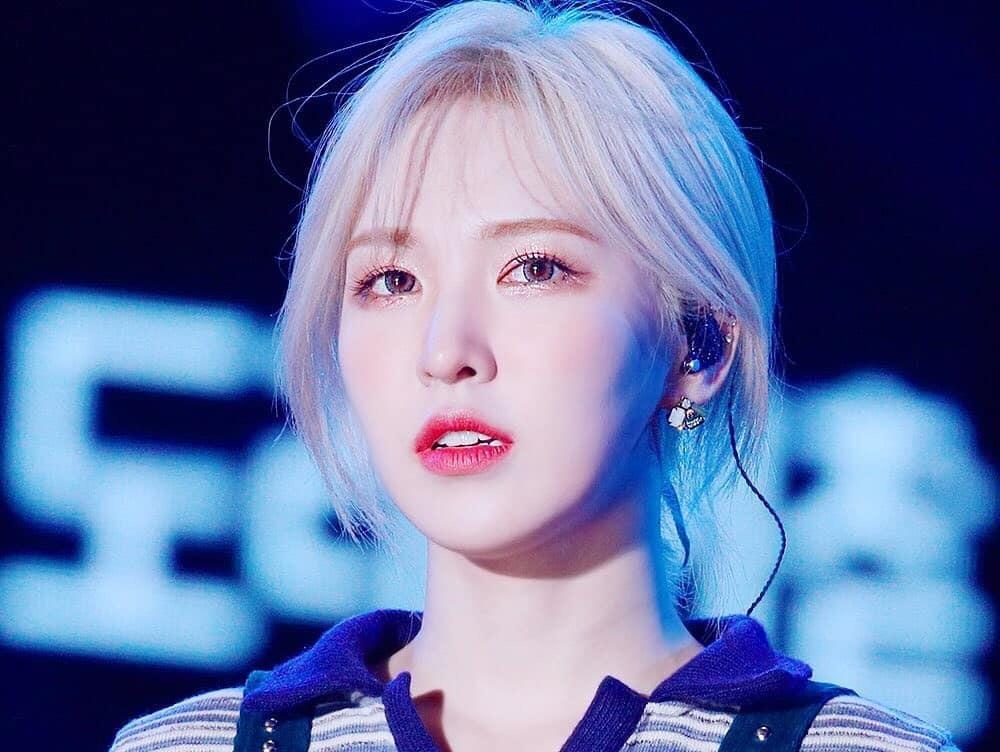 My nhan Red Velvet nhieu lan doi mau toc noi bat giua dam dong hinh anh