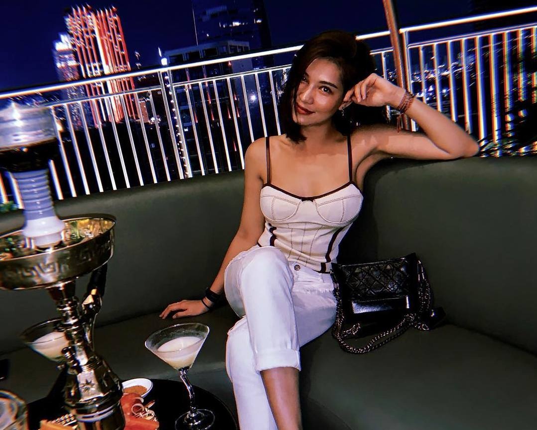 phong cach thoi trang sexy cua luu de ly anh 4