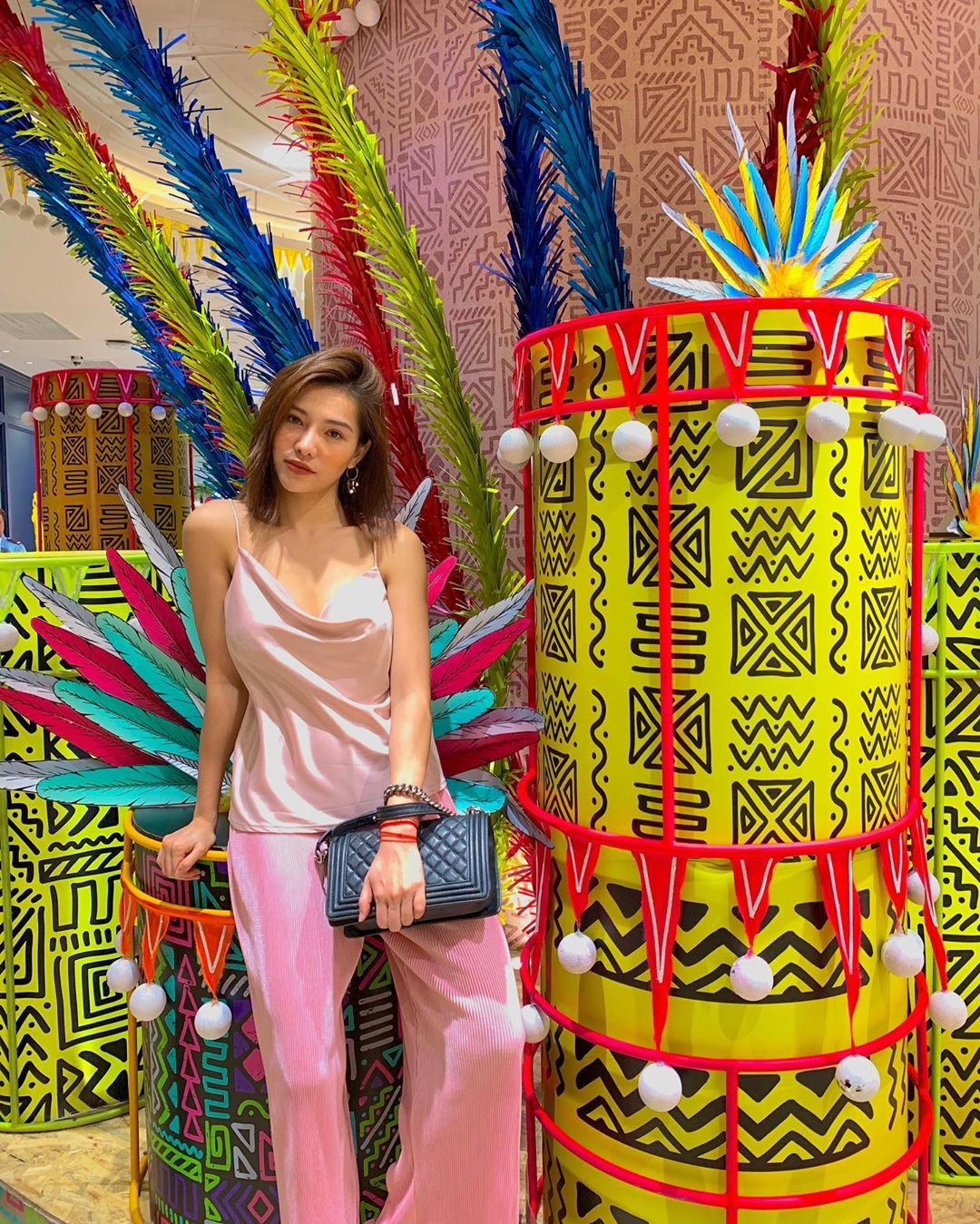 phong cach thoi trang sexy cua luu de ly anh 3