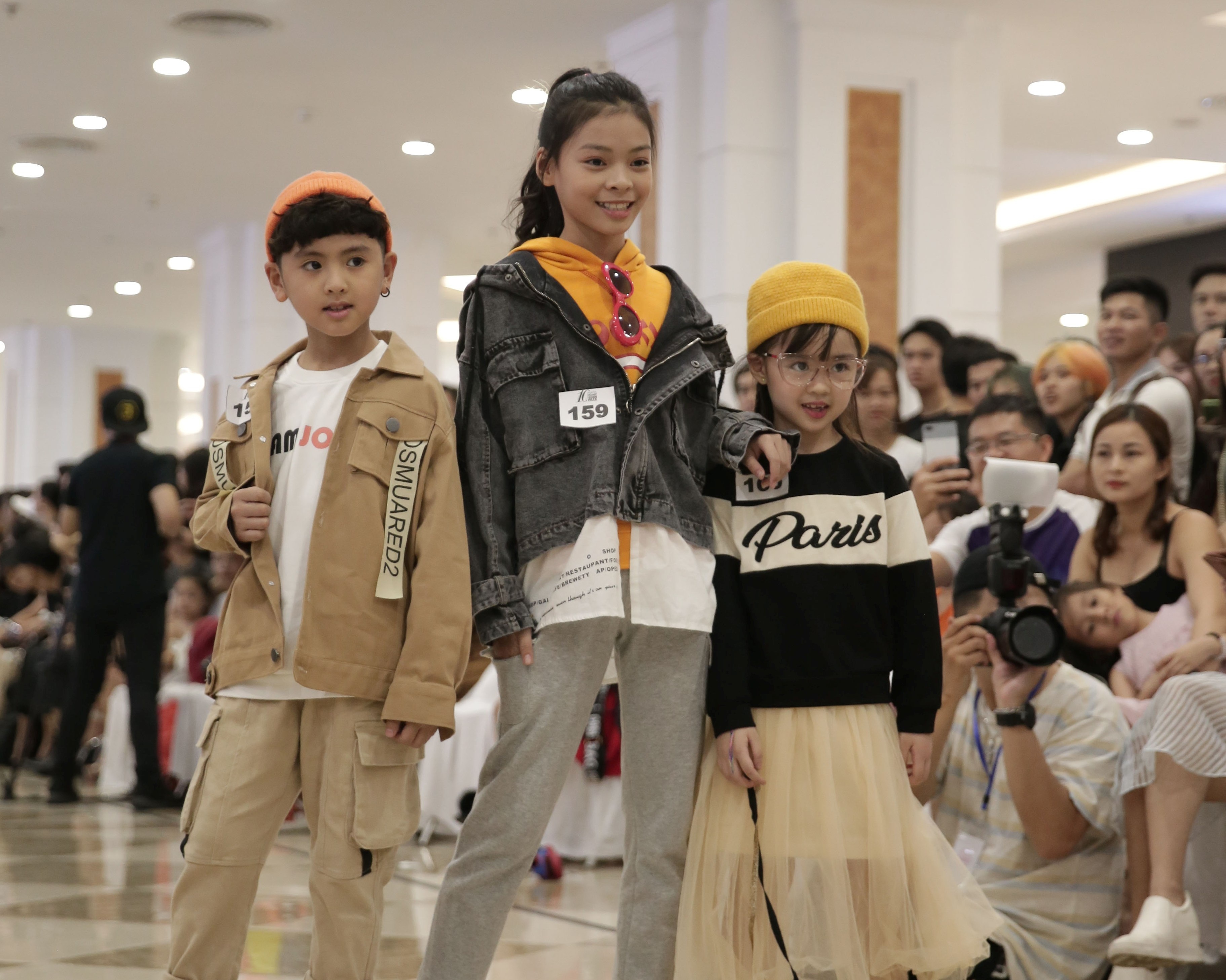 Lam the nao de tro thanh nguoi mau fashion show anh 1