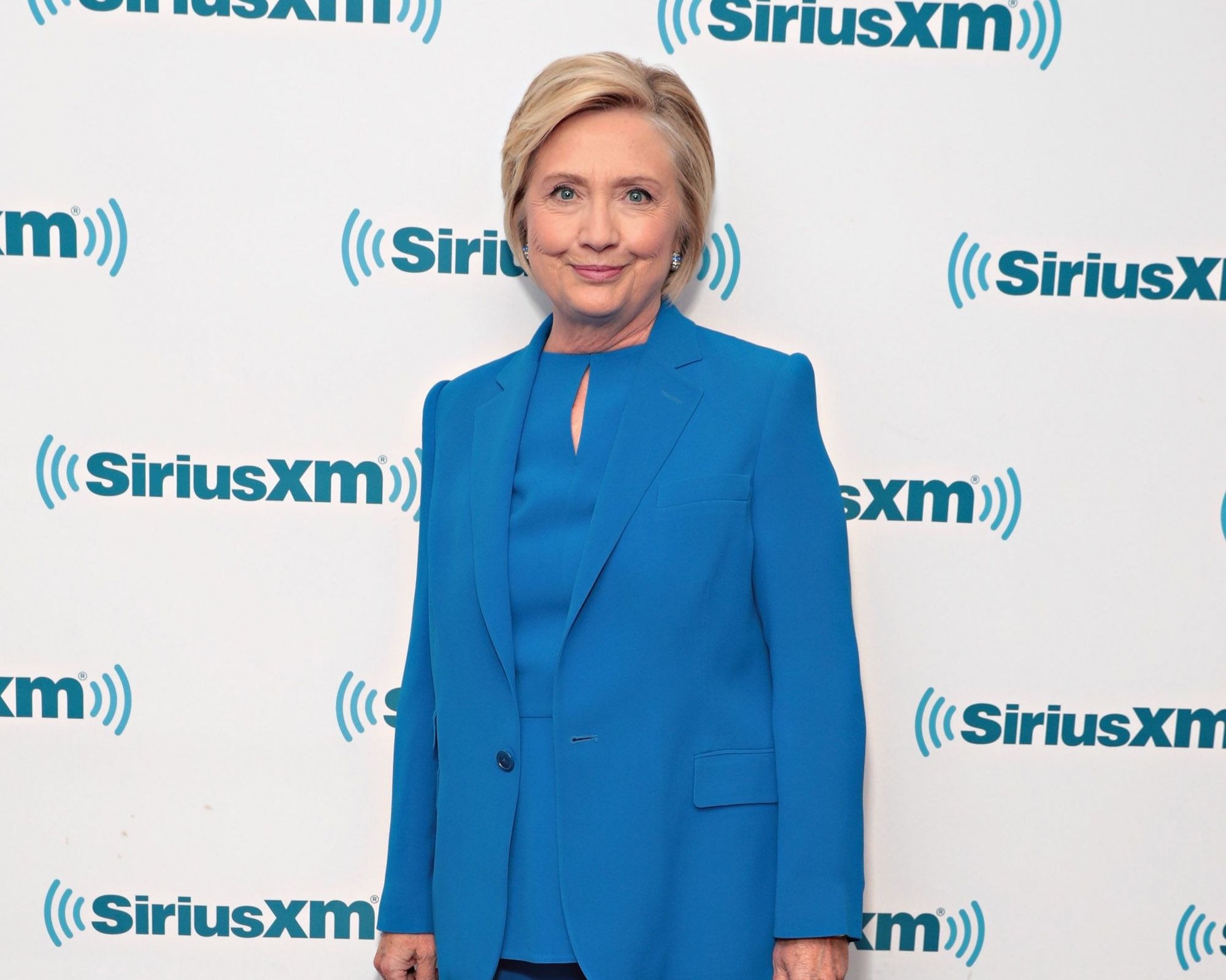 Phong cach thoi trang cua ba Hillary Clinton anh 3