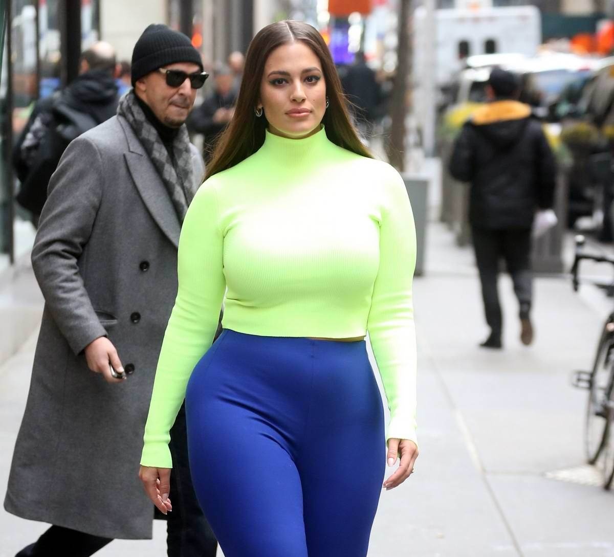 cac sao hollywood mac do neon anh 11