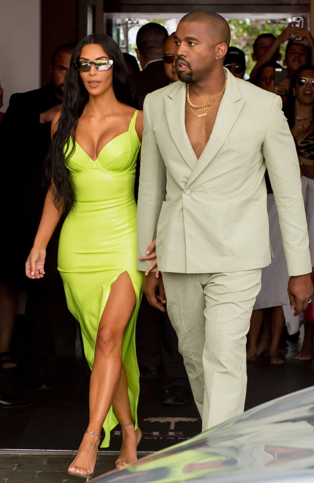 cac sao hollywood mac do neon anh 6