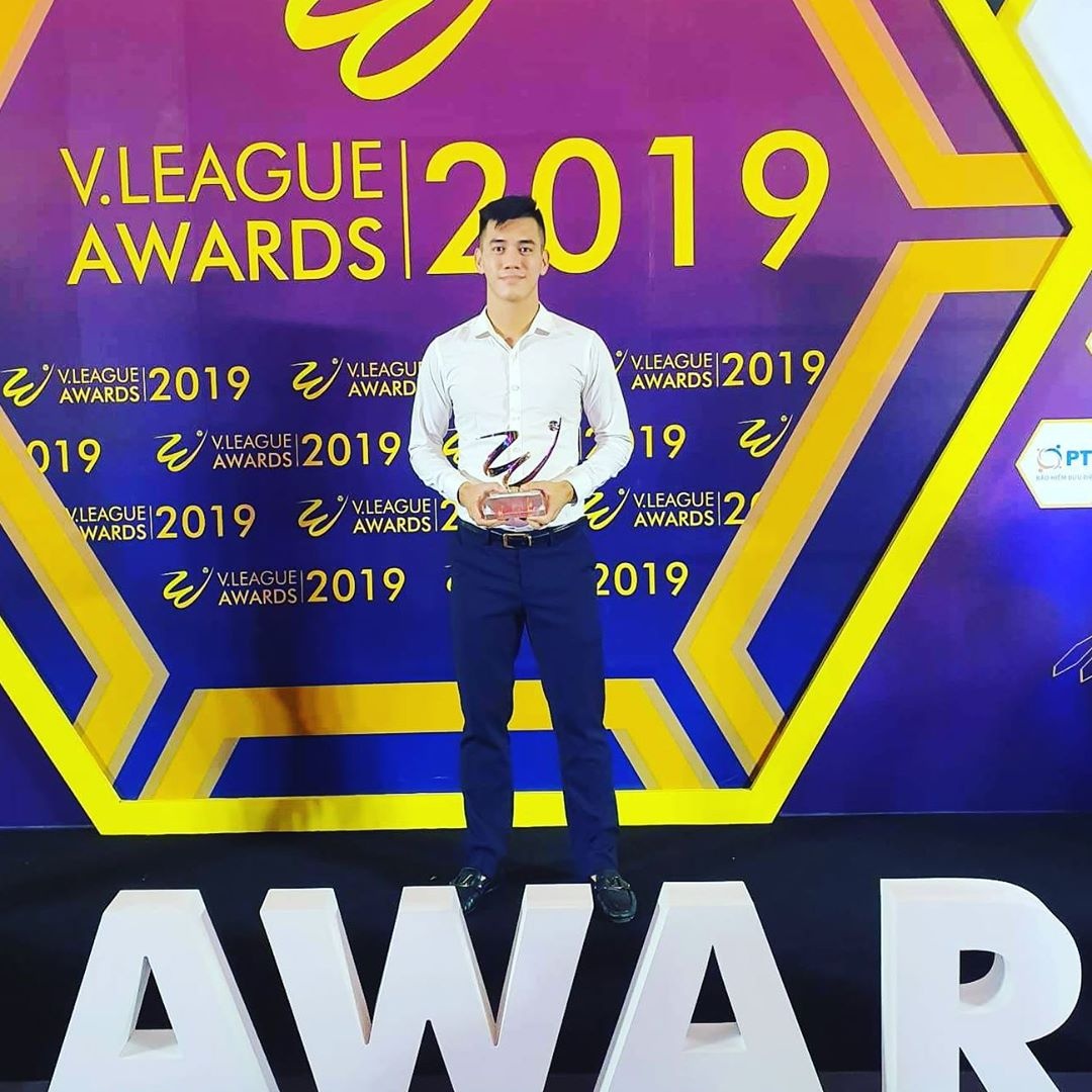 tiến linh ghi bàn trong trận đấu uae ảnh 3 tien linh ghi ban trong tran dau uae anh 3