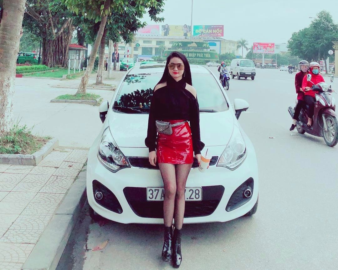 Tien linh ghi ban thang trong tran dau uae anh 1