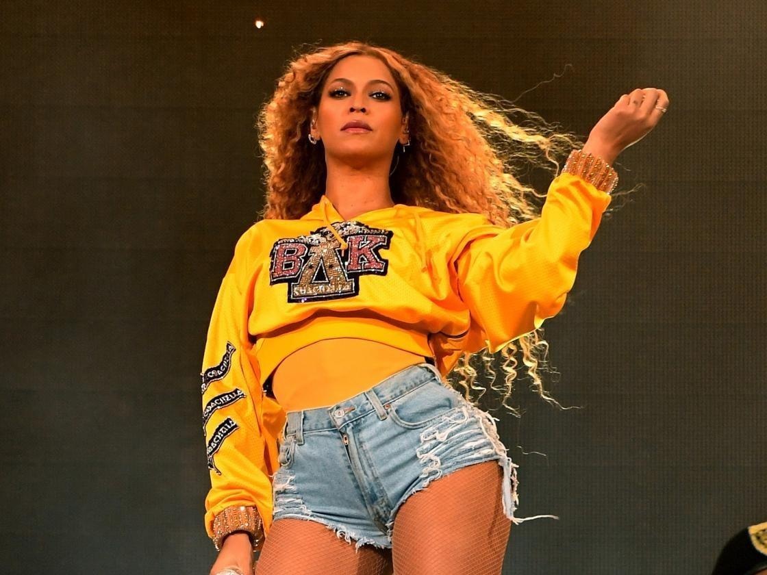 Beyonce the hien kha nang vu dao tai Coachella hinh anh