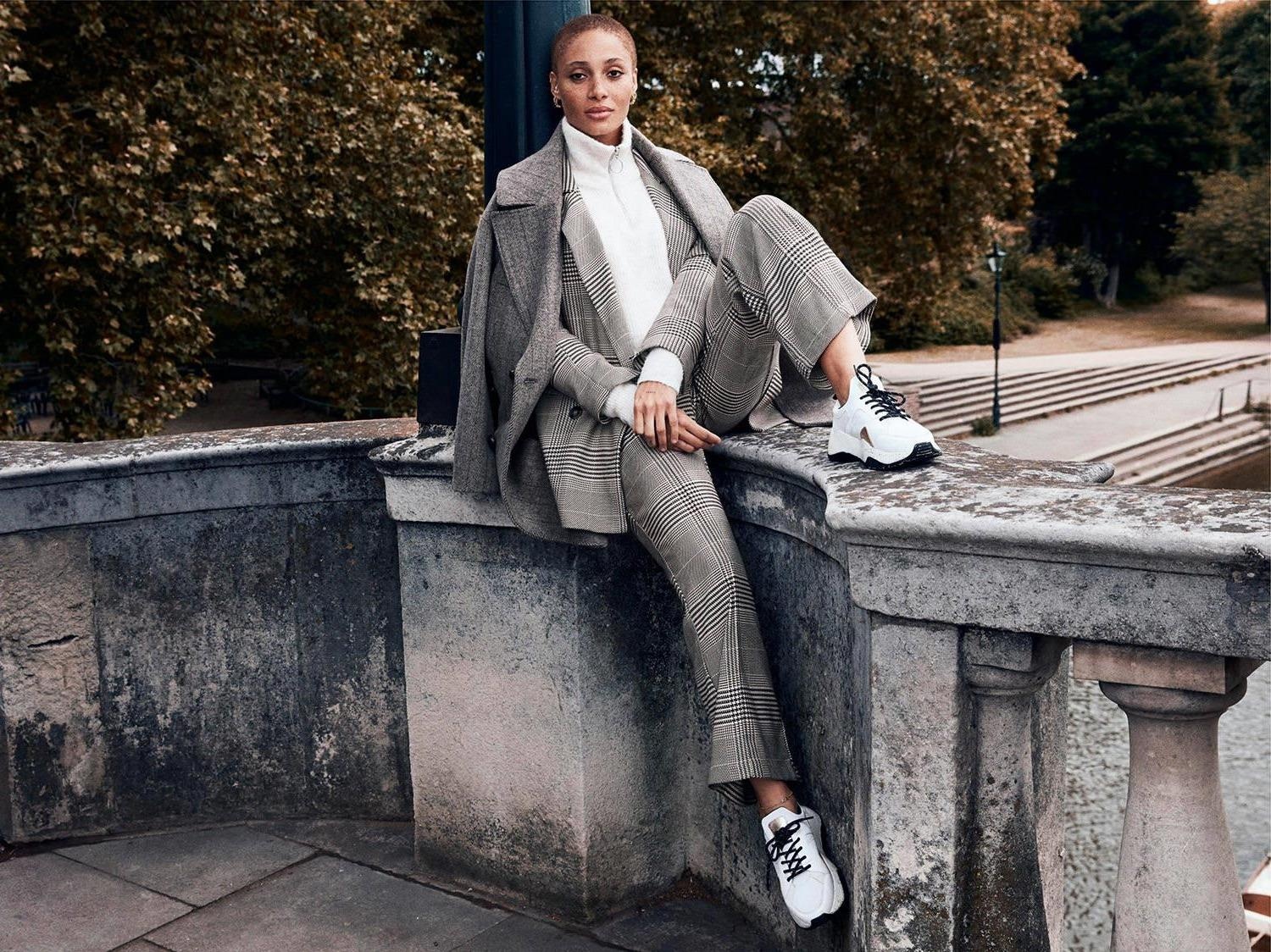 H&M tung BST lam tu chai nhua PET tai che hinh anh