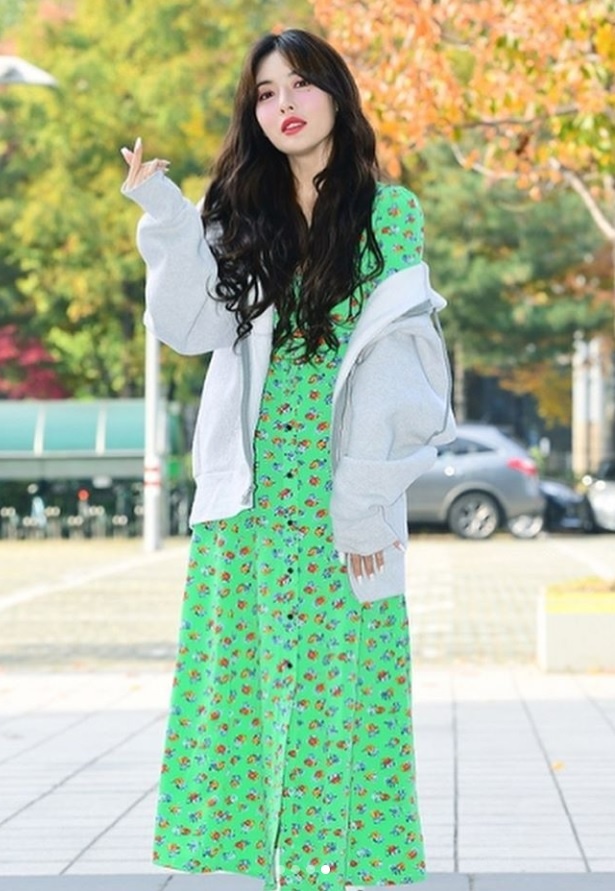 hyuna thich mac vay ao hoa anh 5