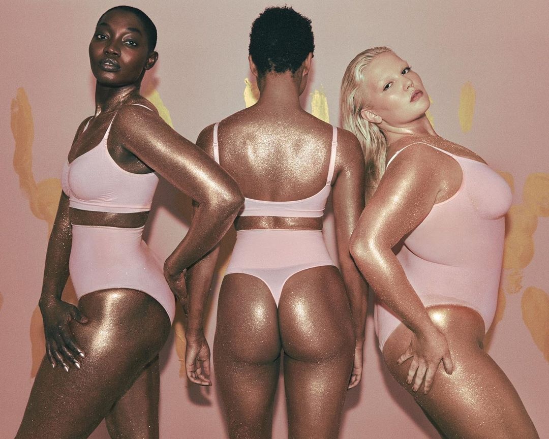 kim kardashian ra mat do moi dip valentine anh 2