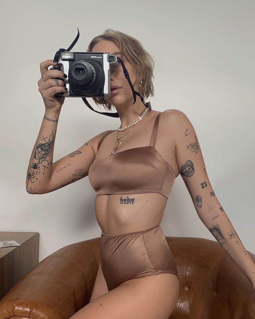 thoi trang cua kim kardashian anh 2