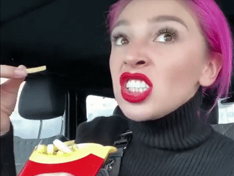 Loat tinh huong 'do khoc do cuoi' sau khi hoi chi em danh son hinh anh