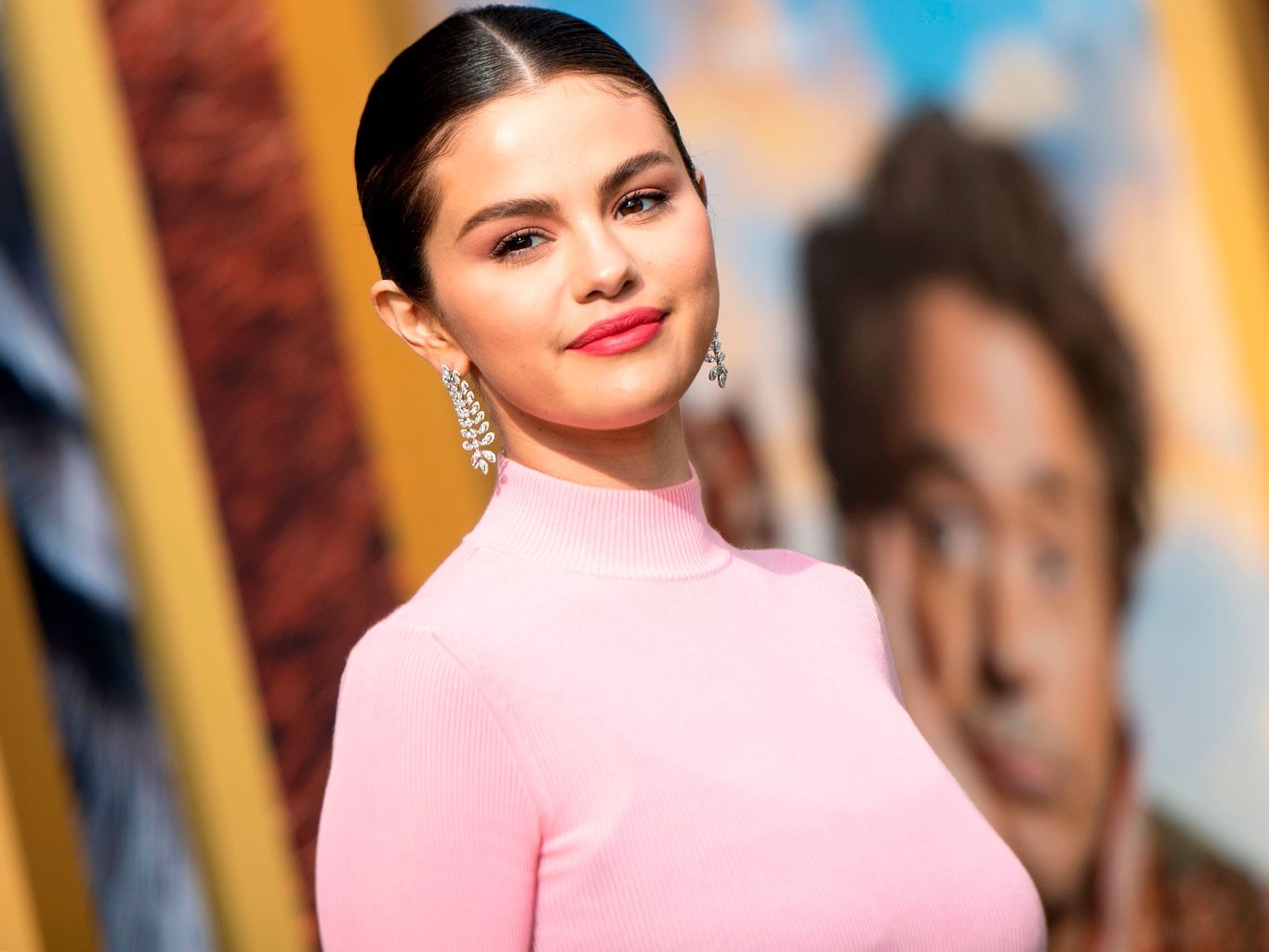 Selena Gomez lan dau ra mat thuong hieu my pham rieng hinh anh