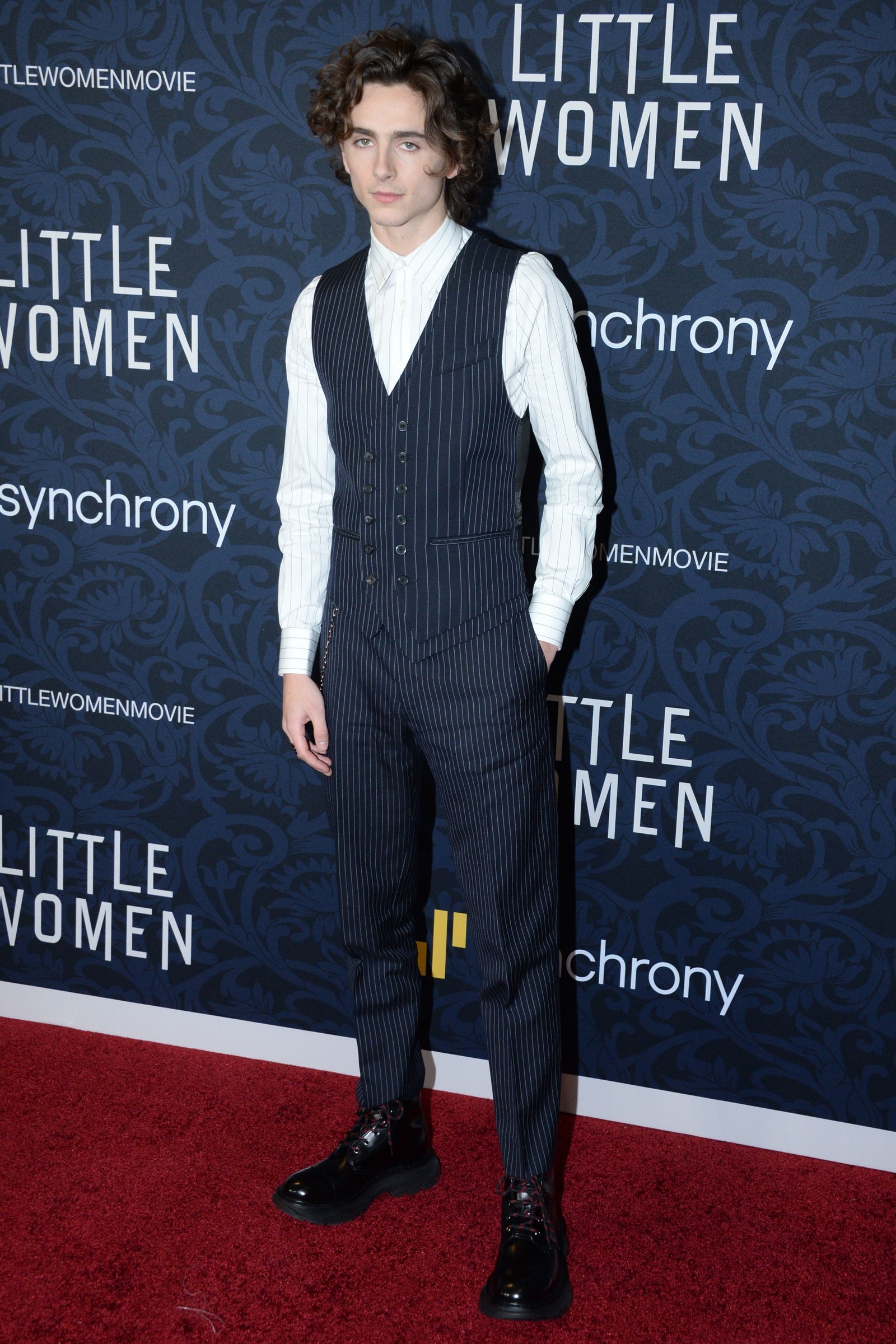 Timothée Chalamet bị chê mặc đồ xấu ảnh 8 Timothee Chalamet bi che mac do xau anh 8