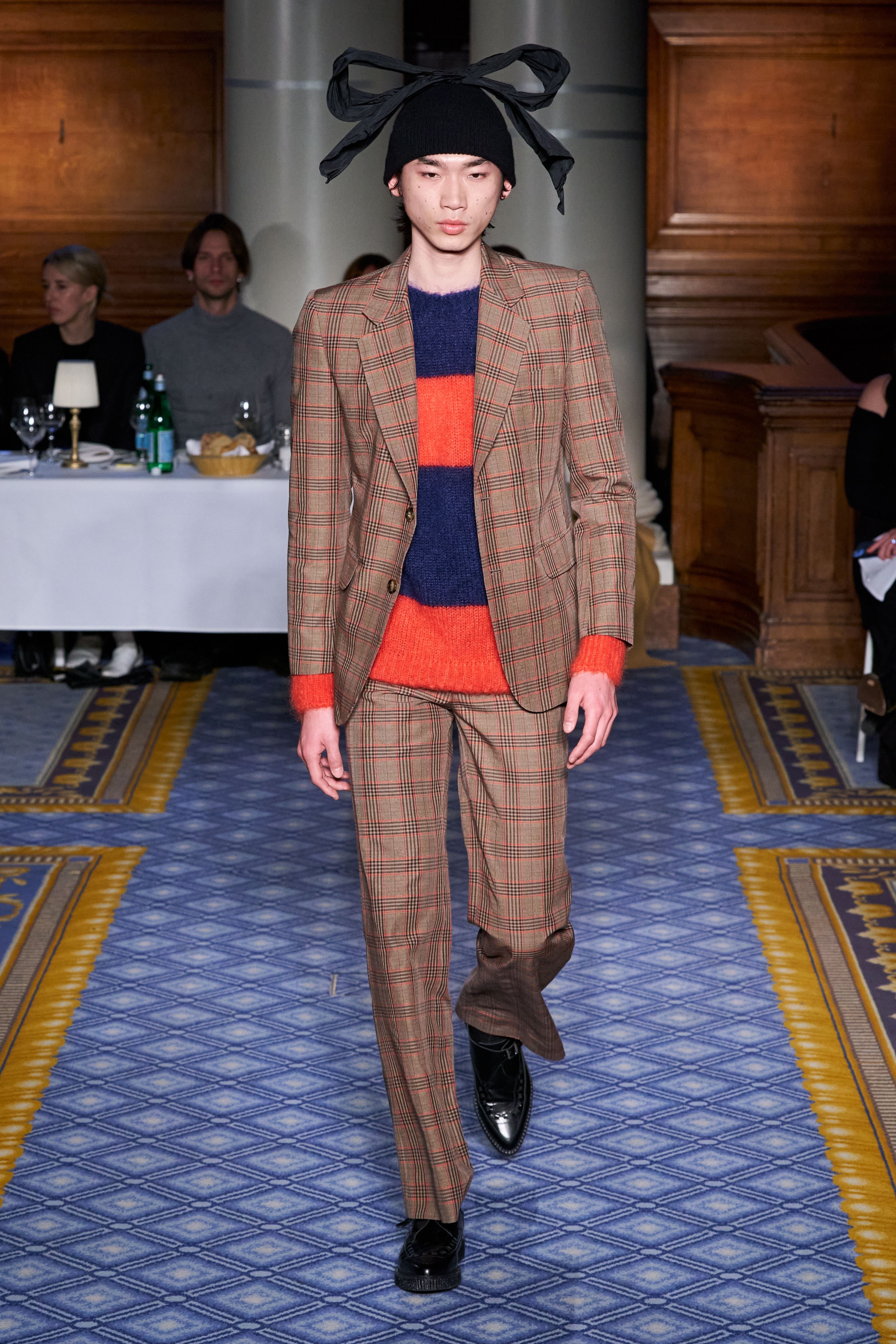 trang phuc di o london fashion week anh 19