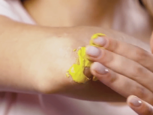 Tri tham khuyu tay va cac meo lam dep don gian voi bot nghe hinh anh