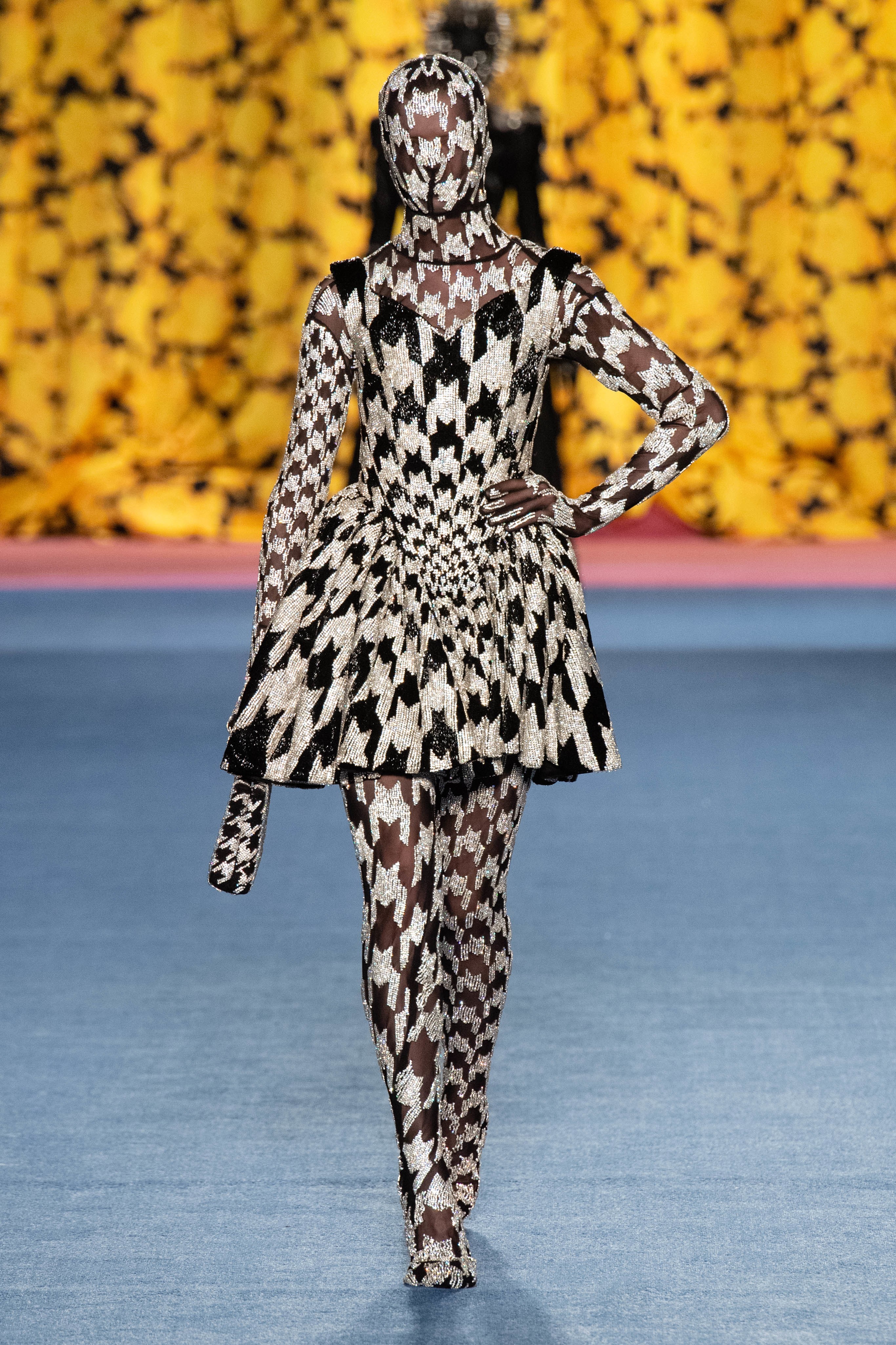 cac bo do di nhat tuan le thoi trang anh 18