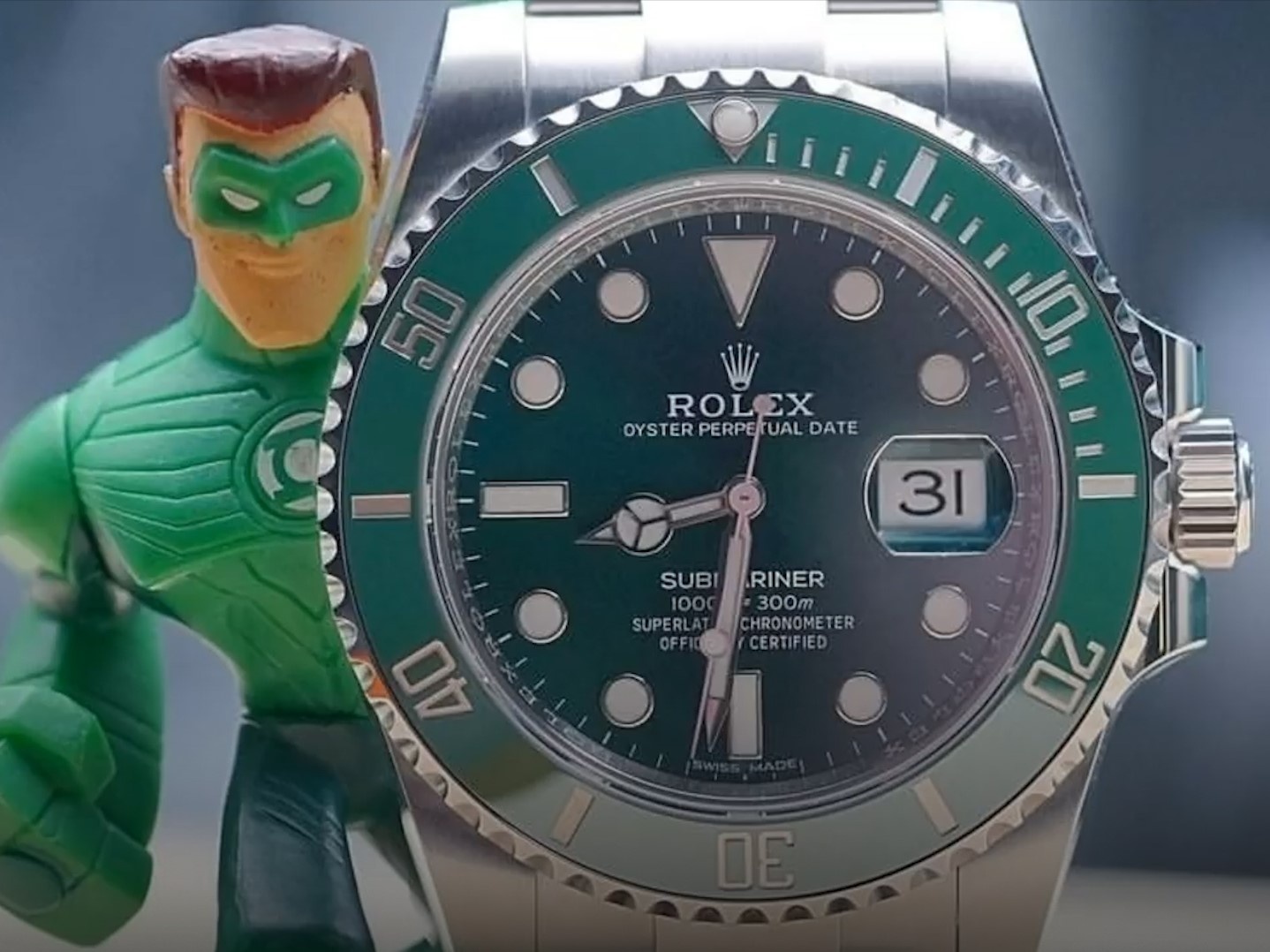 Khong can bo ra hang tram trieu dong van co dong ho giong Rolex hinh anh