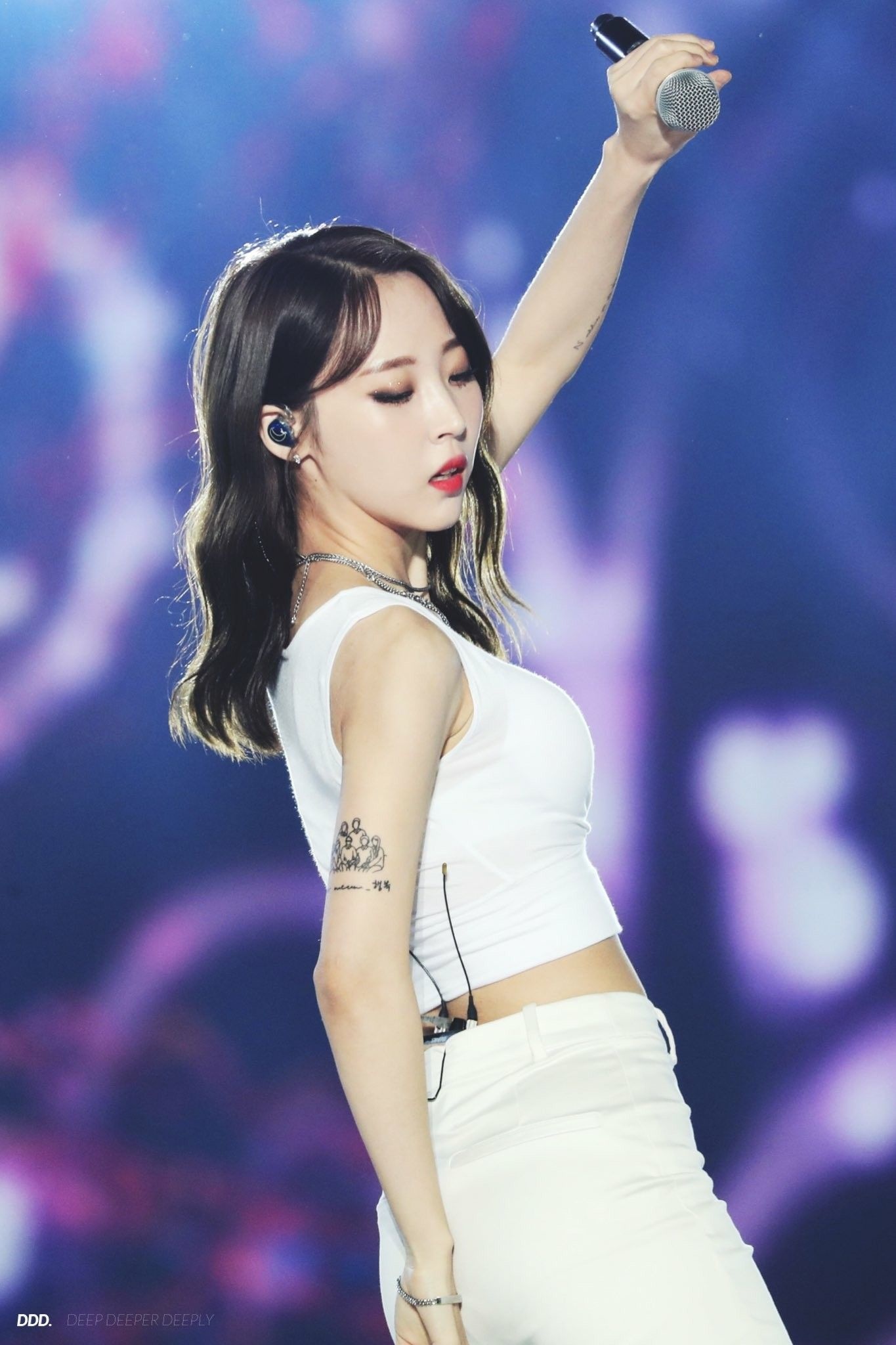 idol nữ xăm hình ảnh 2 idol nu xam hinh anh 2