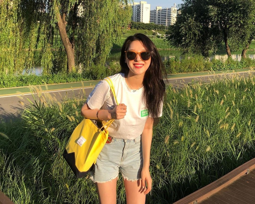 trang phuc doi thuong cua sao han anh 16