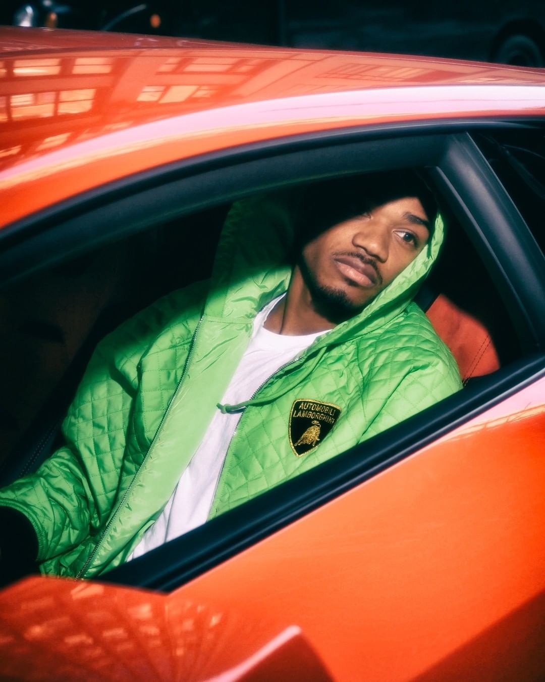 supreme lamborghini ra mat anh 1