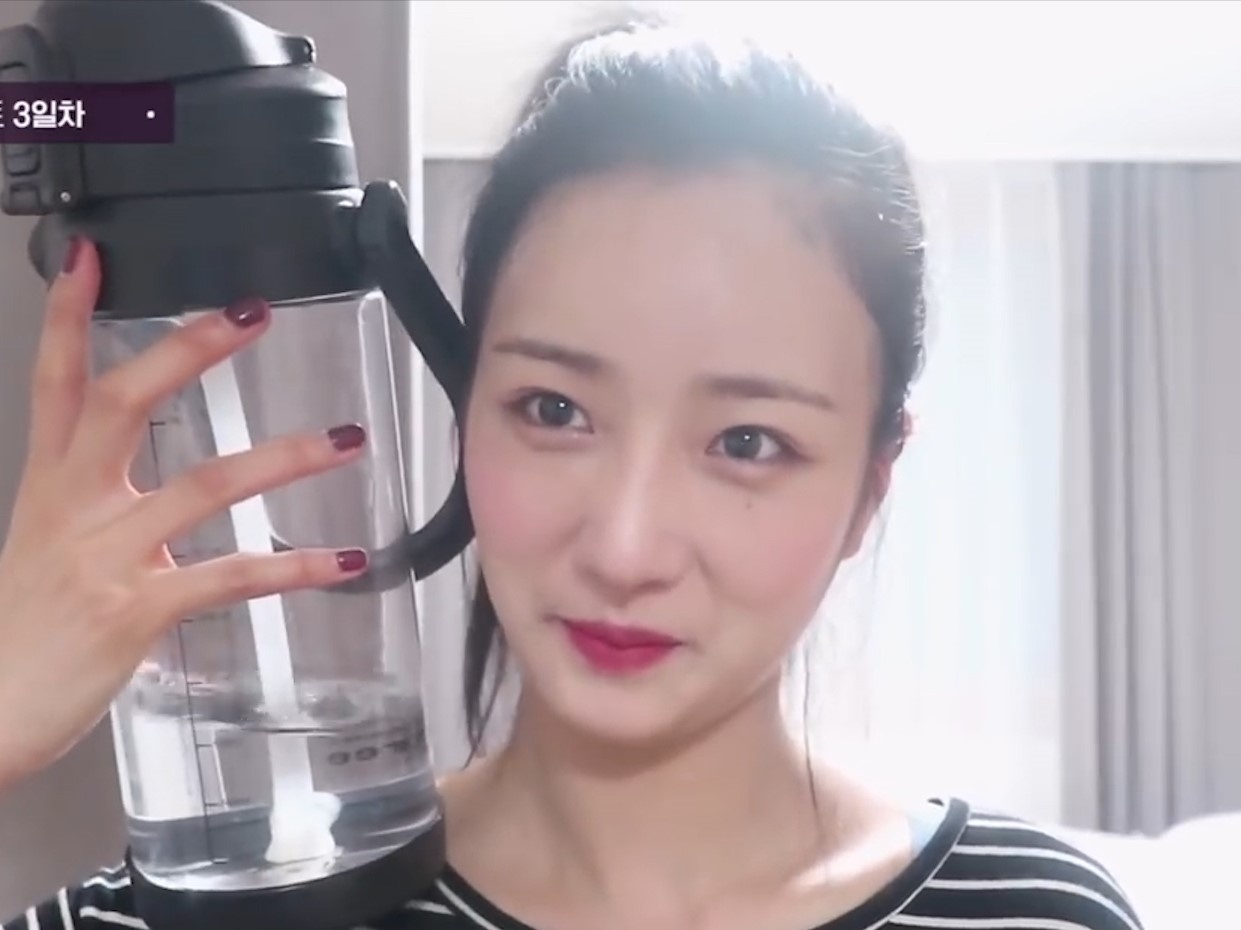 Nu ca si Han giam 3 kg/tuan nho chi uong nuoc ep va vitamin hinh anh