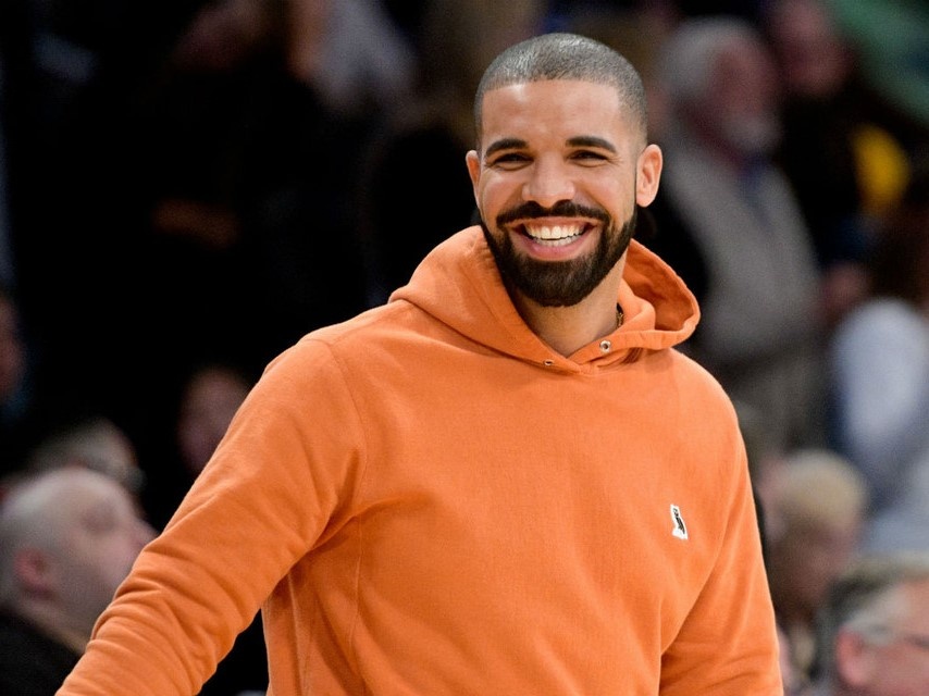 Drake mua nhieu tui Hermes nua trieu USD de tang vo tuong lai hinh anh