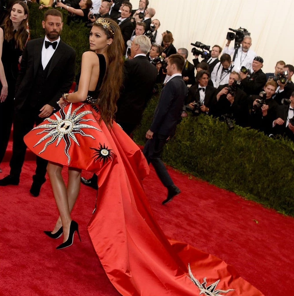 fan thiết kế lại váy của sao ảnh 16 fan thiet ke lai vay cua sao anh 16