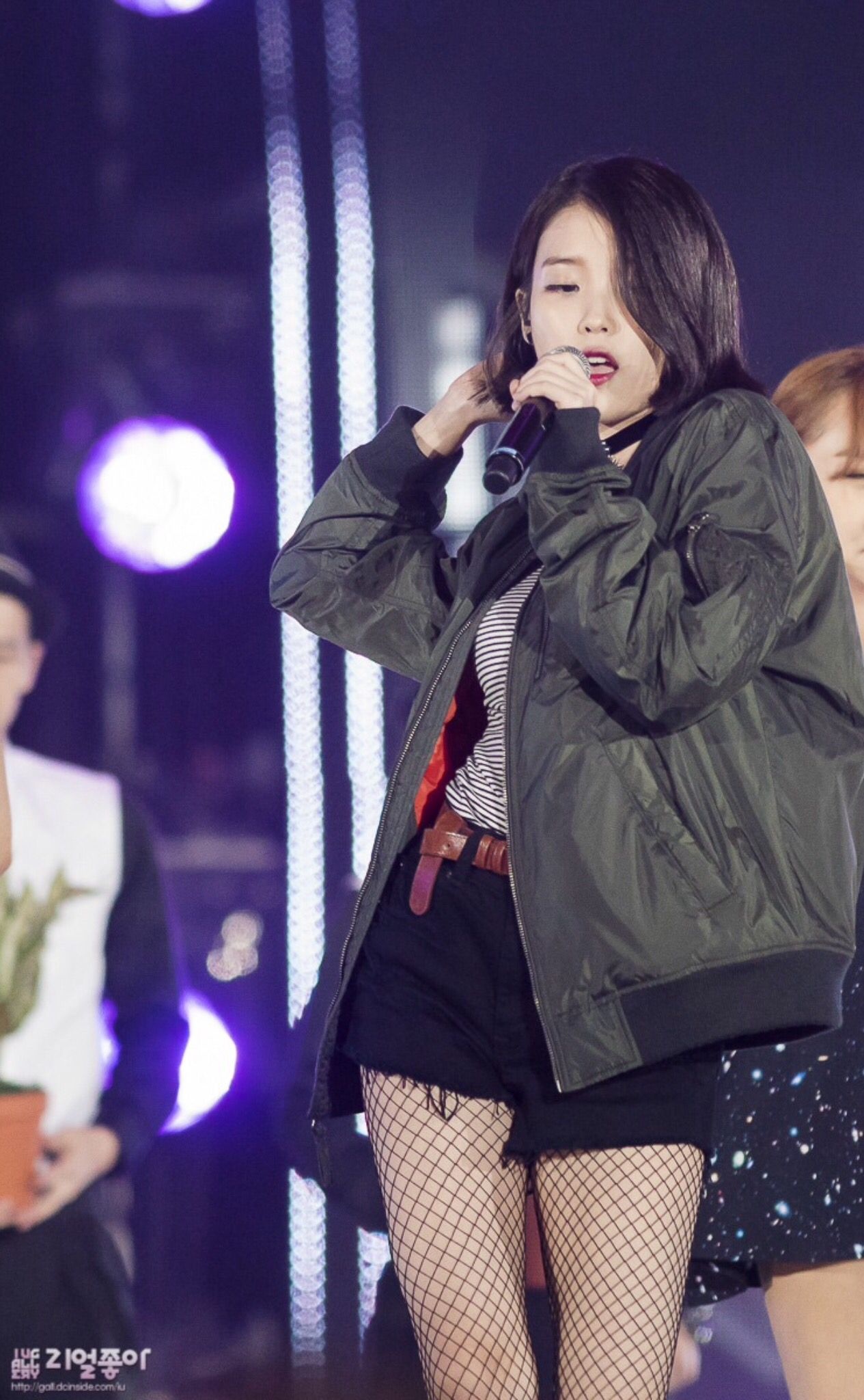 idol mặc đồ xuyên thấu ảnh 1 idol mac do xuyen thau anh 1