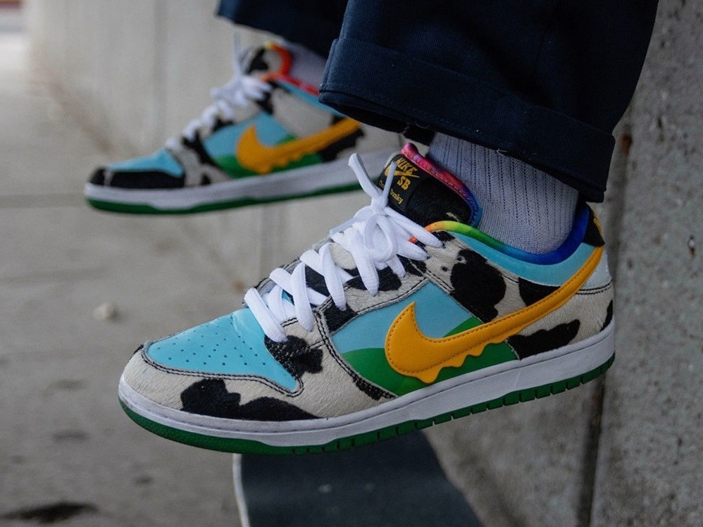 Loat giay Nike, Yeezy an tuong nhat ra mat cuoi thang 5 hinh anh