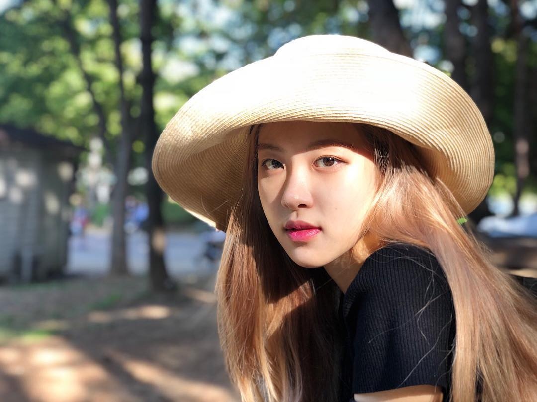 rose blackpink doi mu anh 1