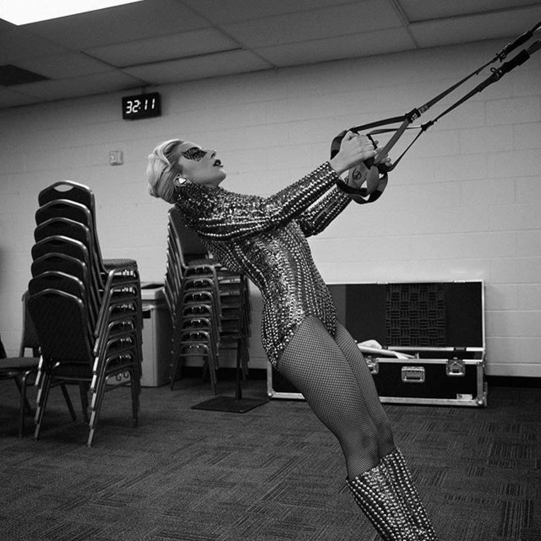 lady gaga lộ thân hình đầy đặn ảnh 2 lady gaga lo than hinh day dan anh 2