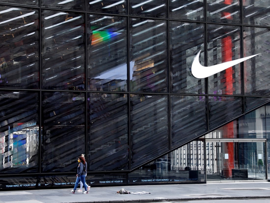 nike sa thải nhân viên ảnh 1 nike sa thai nhan vien anh 1