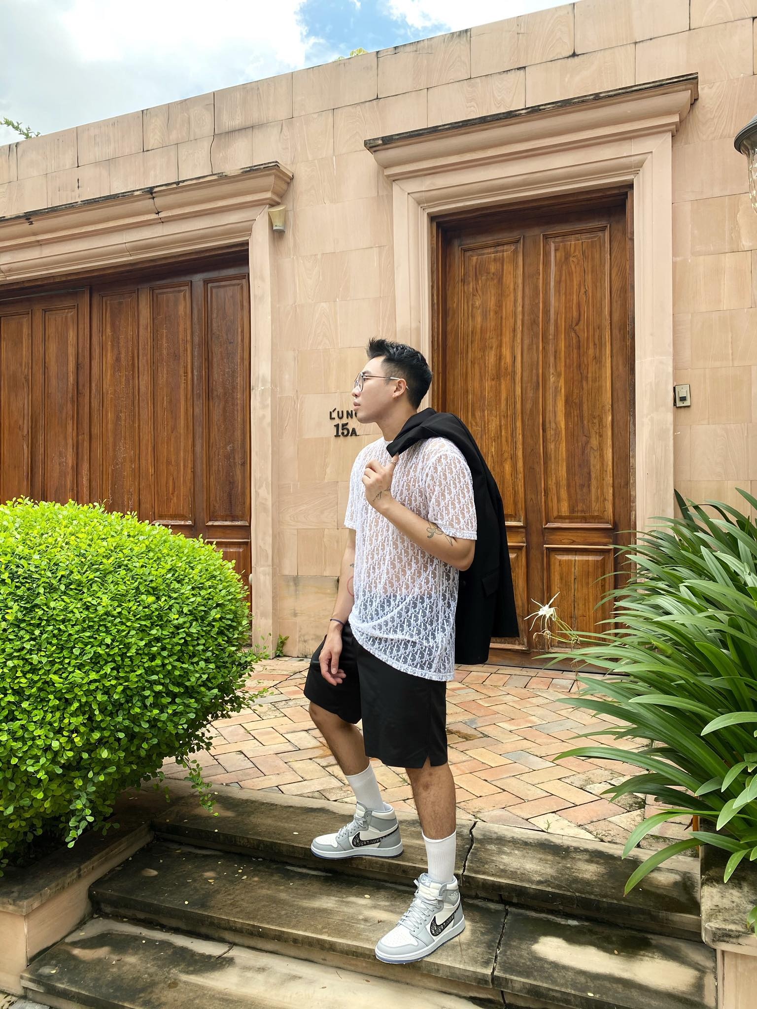 hoàng ku đi giày nike air dior ảnh 3 hoang ku di giay nike air dior anh 3