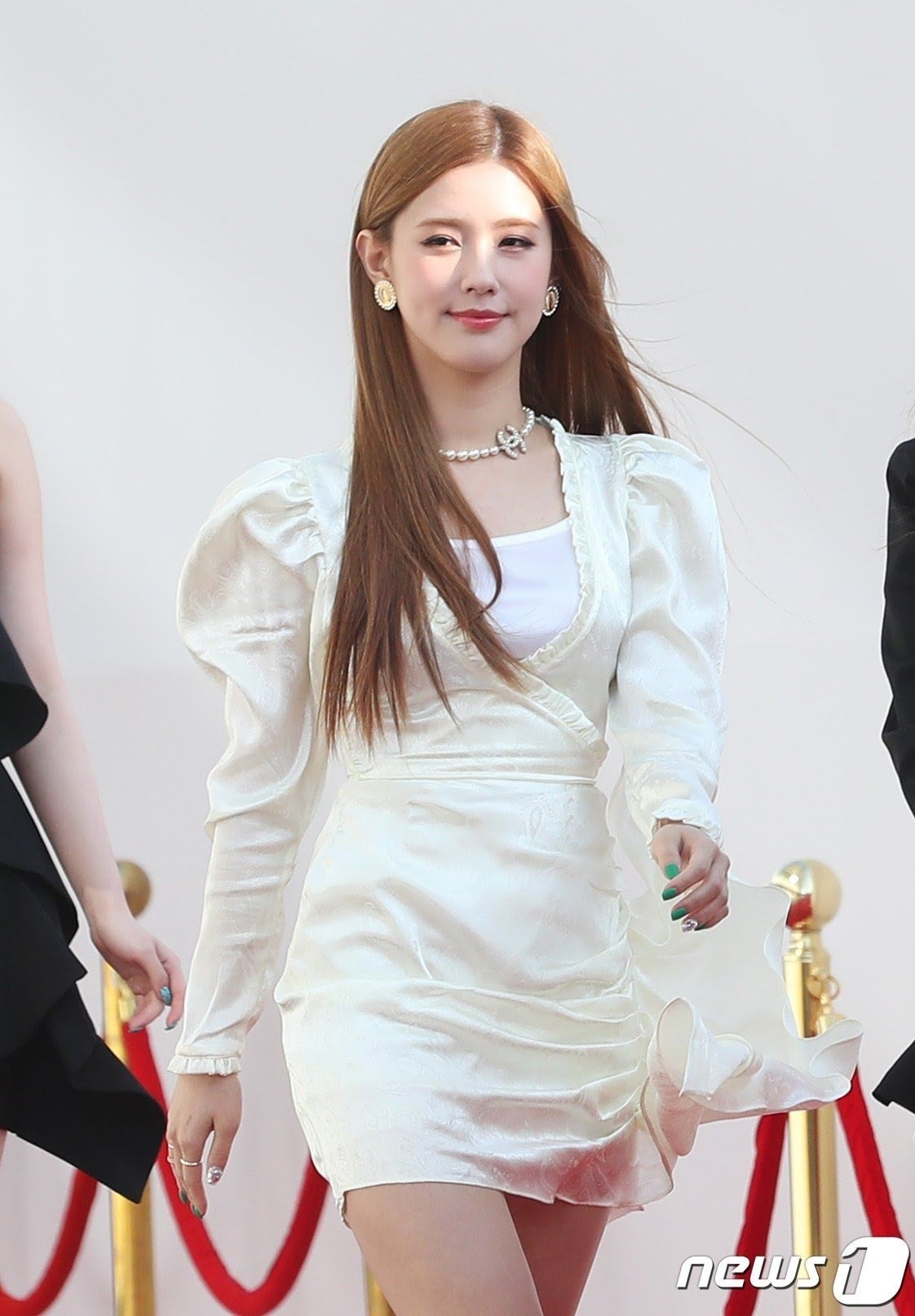 Miyeon dien do trang anh 3