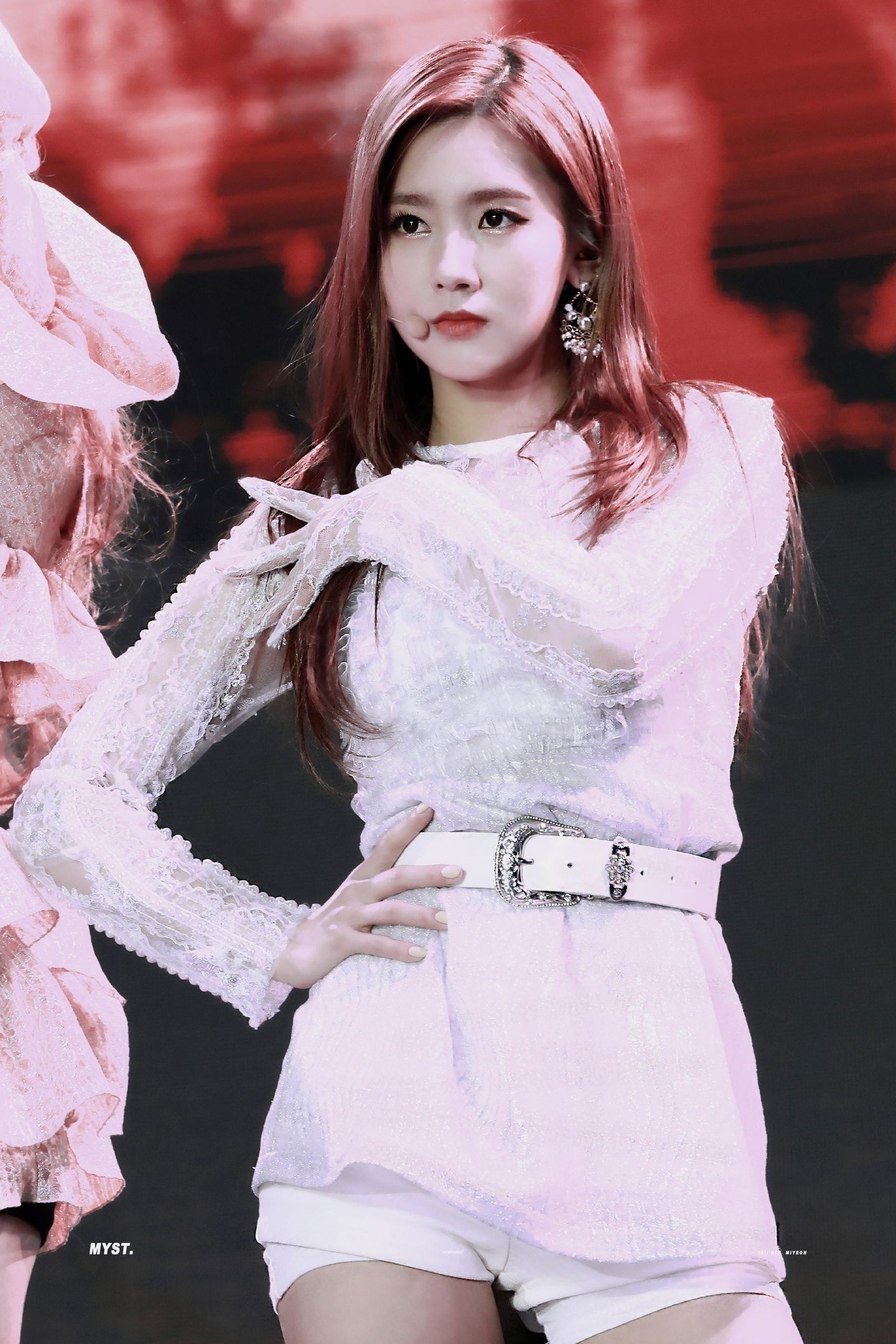 Miyeon dien do trang anh 7